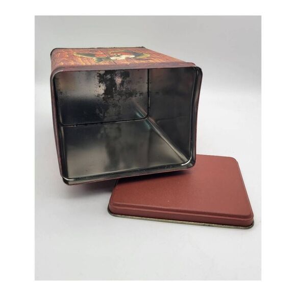 Vintage Strawberry Faux Wooden Metal Tin Box - Picture 4 of 7